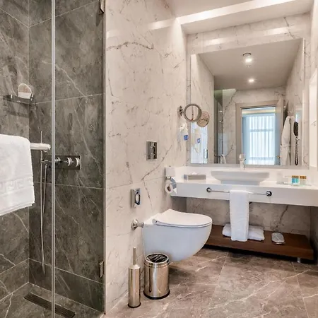 מלון Concorde Tower & Casino