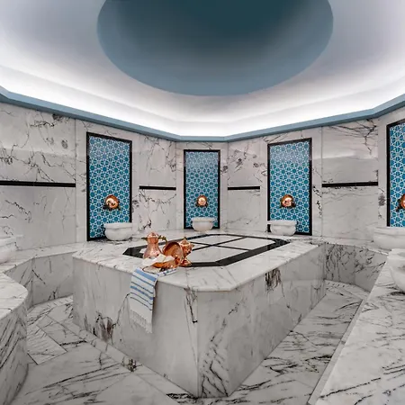 מלון Concorde Tower & Casino 5*