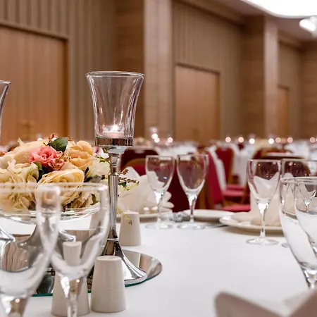 מלון Concorde Tower & Casino