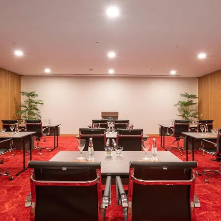 Concorde Tower & Casino 酒店