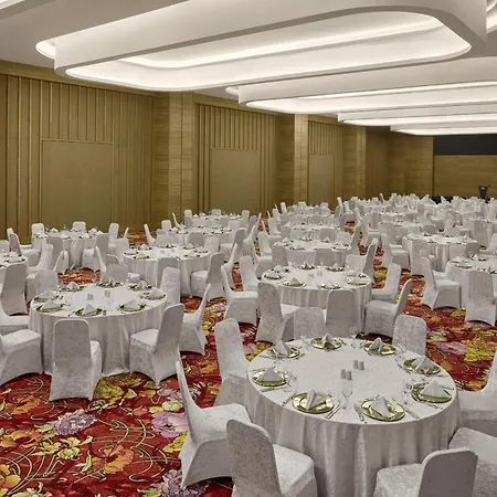 Otel Concorde Tower & Casino 5*