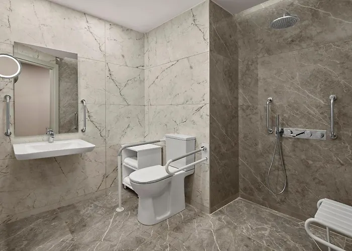 Concorde Tower & Casino 5*