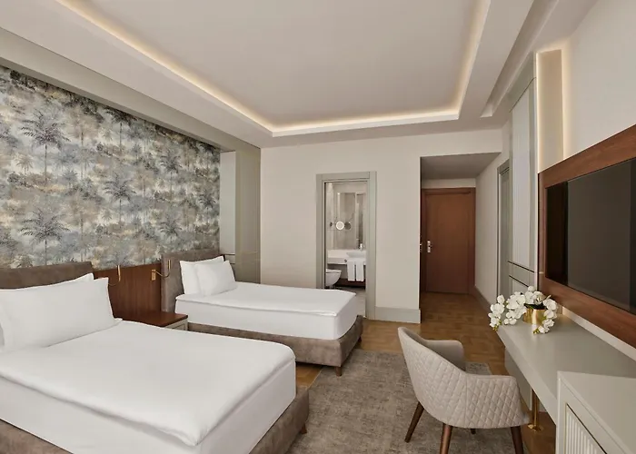 Отель Concorde Tower & Casino