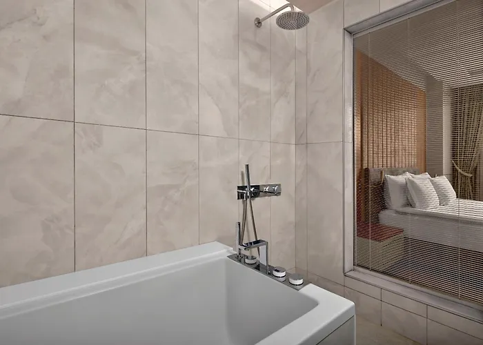 Concorde Tower & Casino Отель 5*