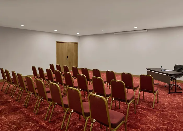 Отель Concorde Tower & Casino 5*