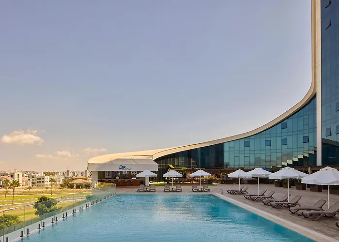 Отель Concorde Tower & Casino 5*