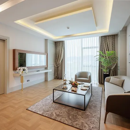 Concorde Tower & Casino Hotel 5*